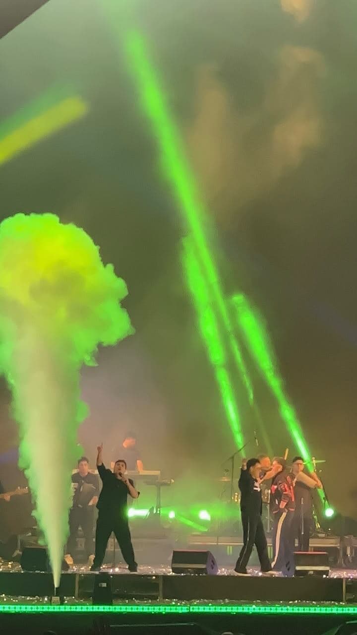 Show con humo y láser